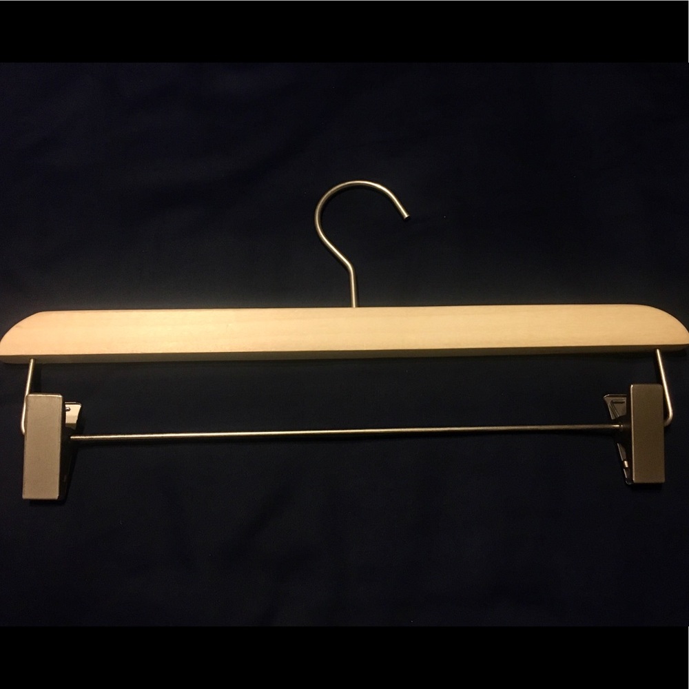 *24 for $15 Athleta Logo Wooden Hangers - Picture 6 of 16